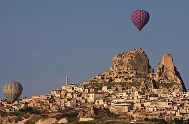 YILBAŞI UÇAKLI  ERCİYESLİ KAPADOKYA TURU 